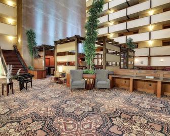 Clarion Hotel Convention Center - Minot - Resepsjon