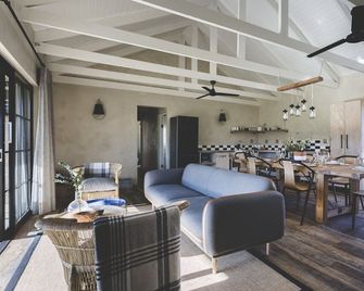 The Farmstead Franschhoek - Franschhoek