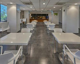 سيتي إكسبريس من ماريوت - تيخوانا إنسورخِنتس - تيجوانا - مطعم