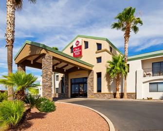 Best Western Plus King's Inn & Suites - Kingman - Rakennus