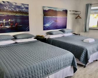 Island Hopper Hotel - Kosrae - Bedroom