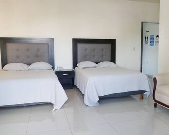 Hotel Insurgentes - Tepic - Camera da letto