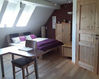 Sweet Home Suite - Buttenheim - Schlafzimmer