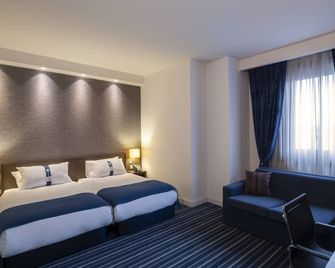 Fez Inn Hotel - Istanbul - Kamar Tidur