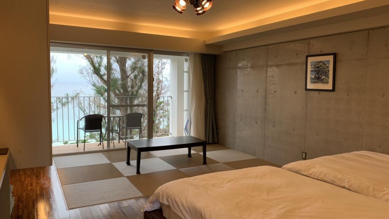 Hotel & Restaurant On the Beach Lue