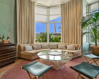 Hotel Trouvail Miami Beach - Miami Beach - Living room
