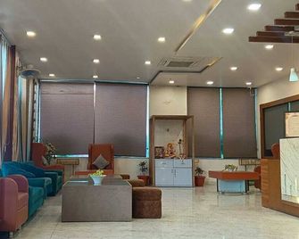 Hotel The Grand - Jabalpur - Lobby