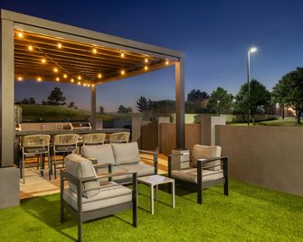 Homewood Suites by Hilton Tulsa South Medical District - Tulsa - Patio