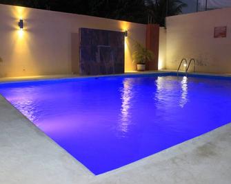 Terracota Corner Rooms - Campeche - Svømmebasseng