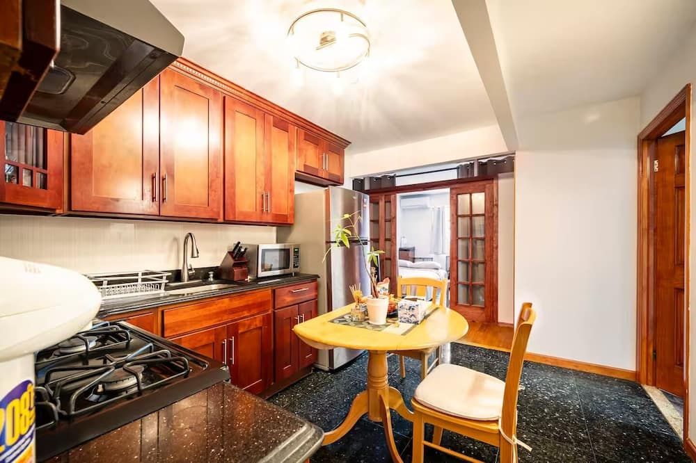 Best Location In Queens, Everything Is Near By, Private Room - كوينز - مطبخ