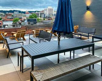 Modern Downtown Birmingham Condo with Rooftop Access - Birmingham - Balcony