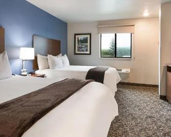 Scenic Green Mountain Views in a Comfy, Room with Kitchen | Free Parking - Bozeman - Ložnice