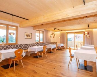 De Luxe double room (from 3 nights) - Pircherhof - 'Adults only' at the organic farm - Pöllau - Restaurant