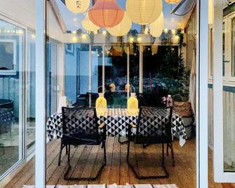 8 person holiday home in Tvååker-By Traum - Tvååker - Eetruimte