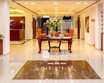 Neper Hotel - Córdoba - Lobby