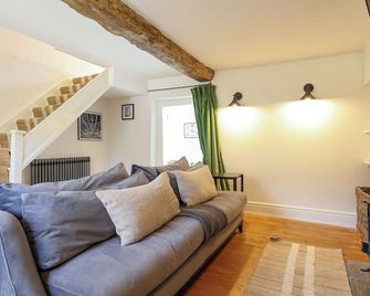 1 bedroom accommodation in Bradford-on-Avon - Bradford-on-Avon - Living room