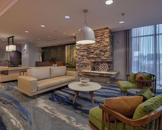Fairfield Inn & Suites by Marriott East Grand Forks - East Grand Forks - Lobby