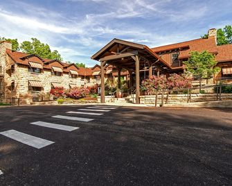 Cumberland Falls State Resort Park - Corbin - Rakennus
