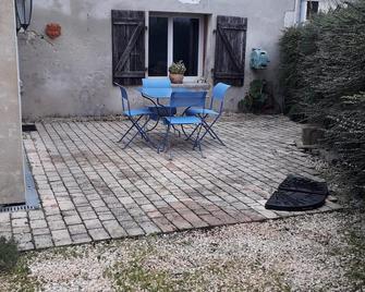 Maison dans hameau calme - Archiac - Patio