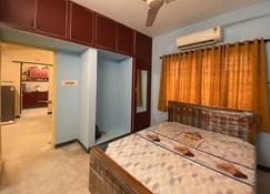 Spacious 3bhk in Adyar near OMR - Chennai - Bedroom