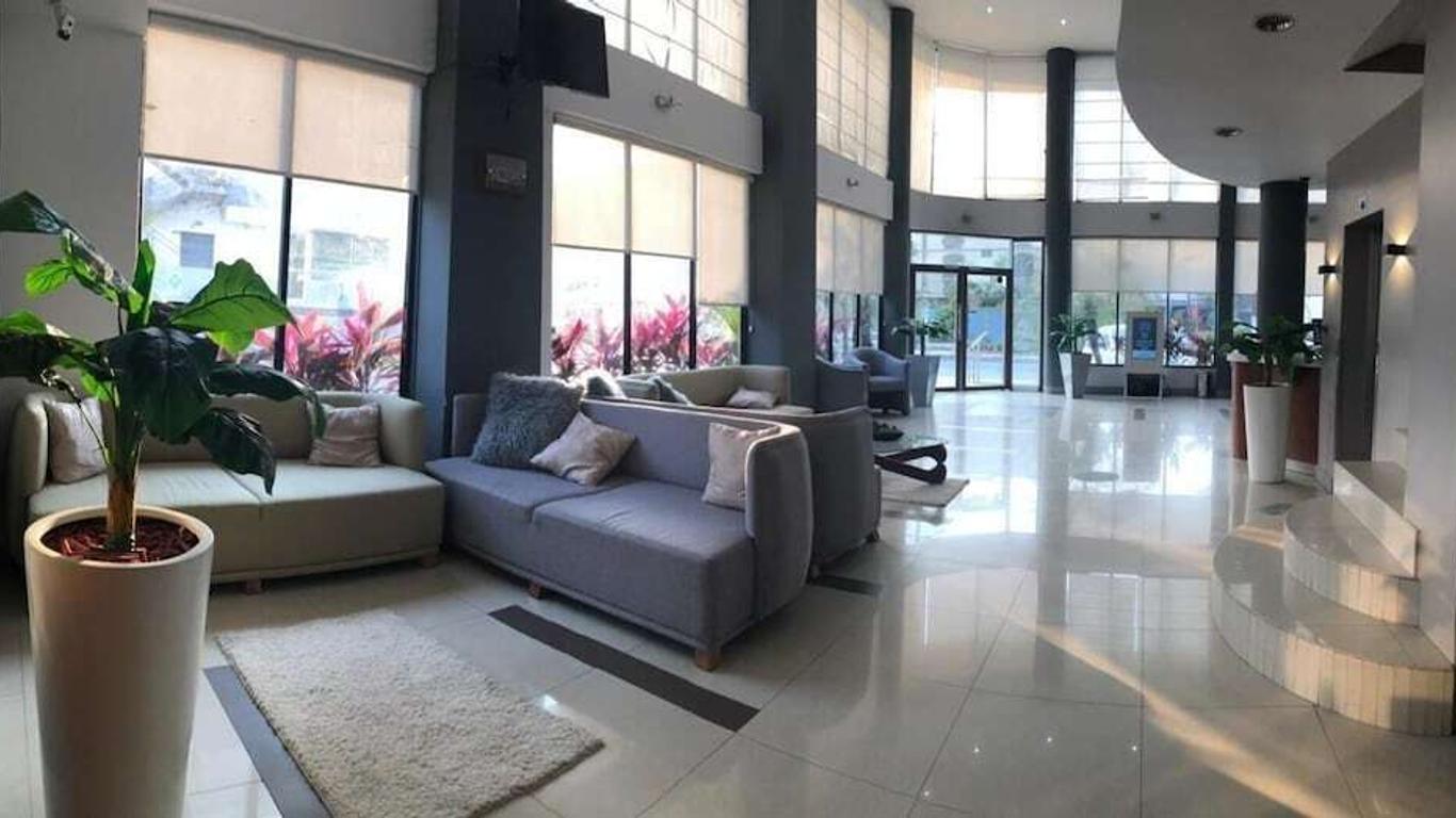 Hotel Plaza Monte Carlo