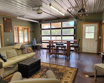 Authentic Wyoming at Home on the Range - Sundance - Wohnzimmer