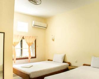 Visal Sak Guesthouse - Kep - Bedroom