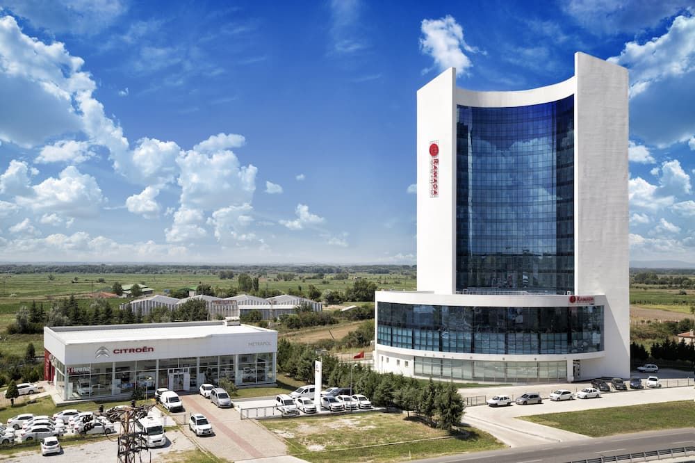 Ramada Hotel & Suites by Wyndham Edirne - Edirne - Bina