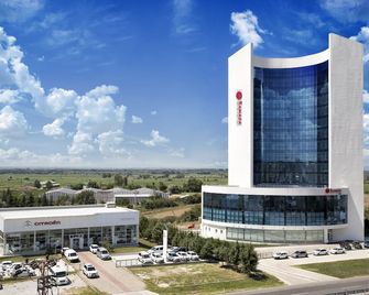 Ramada Hotel & Suites by Wyndham Edirne - Edirne - Bina
