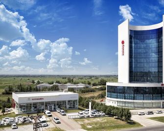 Ramada Hotel & Suites by Wyndham Edirne - Edirne - Bina