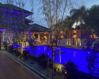 Let's Chill Pool Villa Pattaya Najomtien42 and Sattahip - Sattahip - Pool