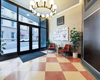La Luz - San Antonio - Lobby
