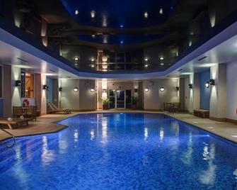 Windmill Village Hotel, Golf Club & Spa, Bw Signature Collection - Coventry - Pool