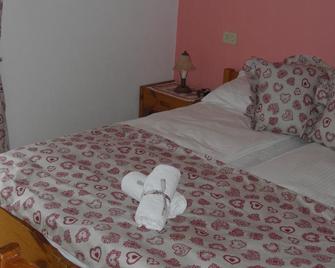 Albergo Stella D'Italia - Tenno - Schlafzimmer