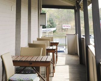 Family Room With Shared Bathroom - Capertee