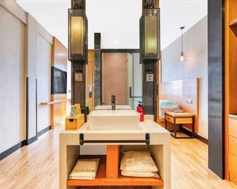 Gongxili - Chujian Hotel - קונמינג