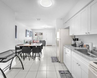 Costerra Miami 2br - Miami - Cucina