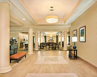 Holiday Inn Express & Suites Bossier City By IHG - Bossier City - Lobby
