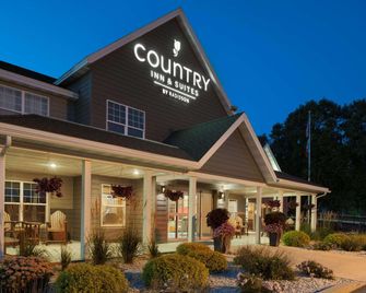 Country Inn & Suites by Radisson, Decorah, IA - Decorah - Gebäude