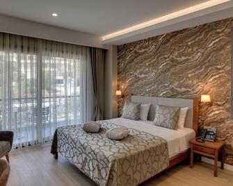 Dedeman Güre Nurhayat Thermal Resort&spa - Едреміт/Корфез - Спальня