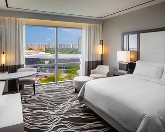 Hilton Aventura Miami - Aventura - Bedroom