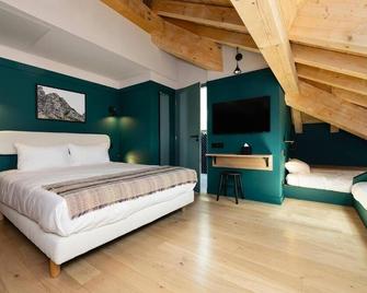 أوتل دو لا كورون - شامونيكس-مون-بلان - غرفة نوم