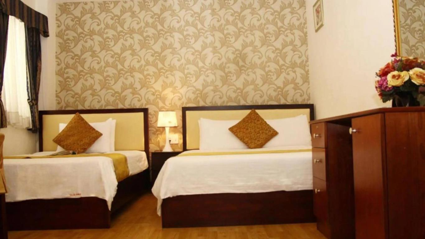 Em & Em Hotel - Bui Thi Xuan