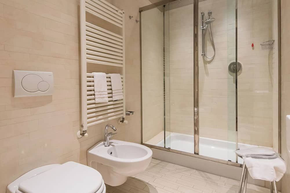 Century Hotel - Parma - Bathroom