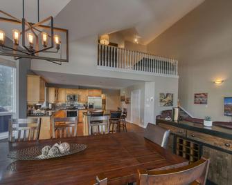 Marble canyon 4 bedroom premium townhome: Unit 601P2 - Fairmont Hot Springs - Restaurante