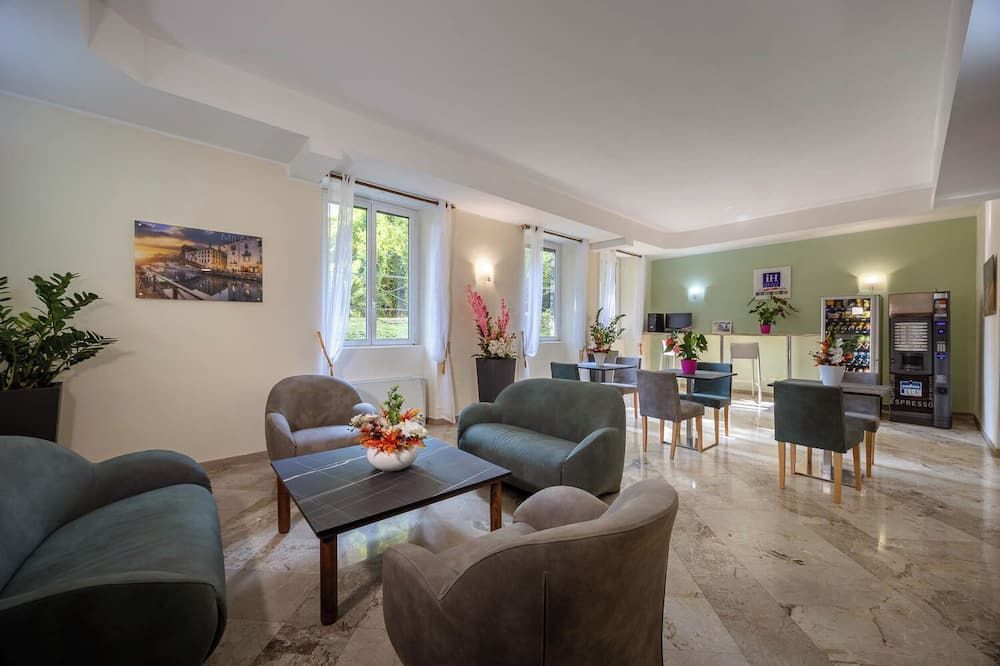 آي إتش هوتلز ميلانو أبارت هوتل أرجون بارك