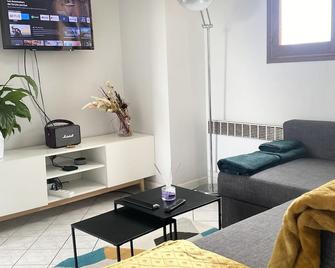 Studio cosy Paris La Défense Arena - Houilles - Salon
