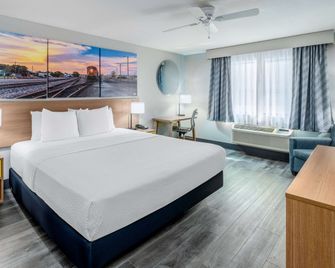 Days Inn by Wyndham Lamar - Lamar - Camera da letto
