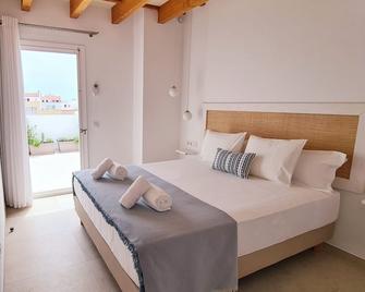 Waki Conscious Hotel - Ciutadella de Menorca - Habitació