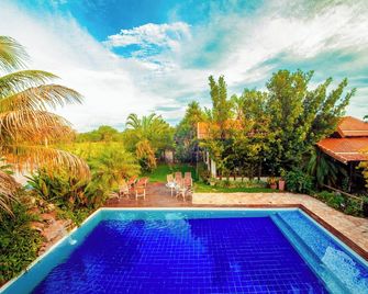 Pousada Chamamé - בוניטו - בריכה